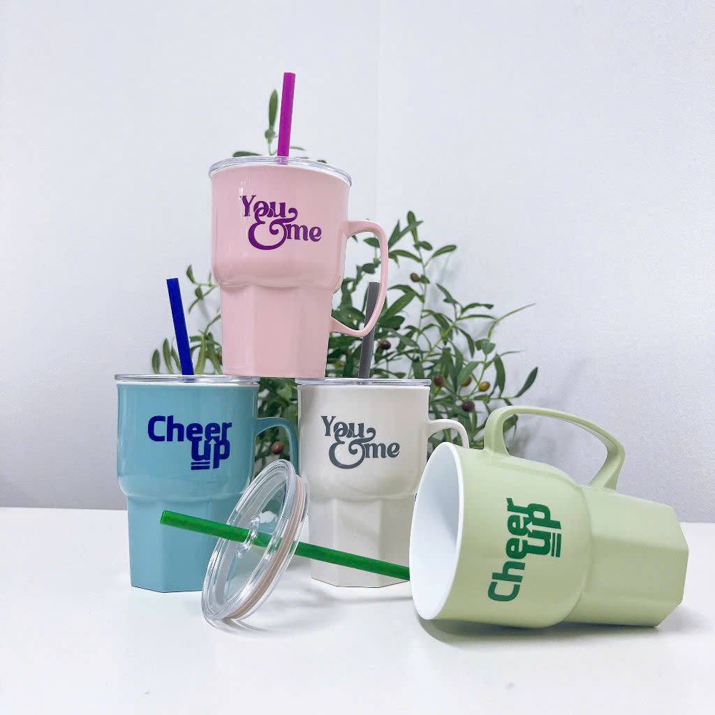 LY QUAI ỐNG HÚT 231030 – TÂN LẬP THÀNH