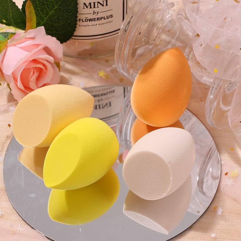 Hộp 4 Mút Trang Điểm, Tán Kem Nền Kèm Hộp Đựng